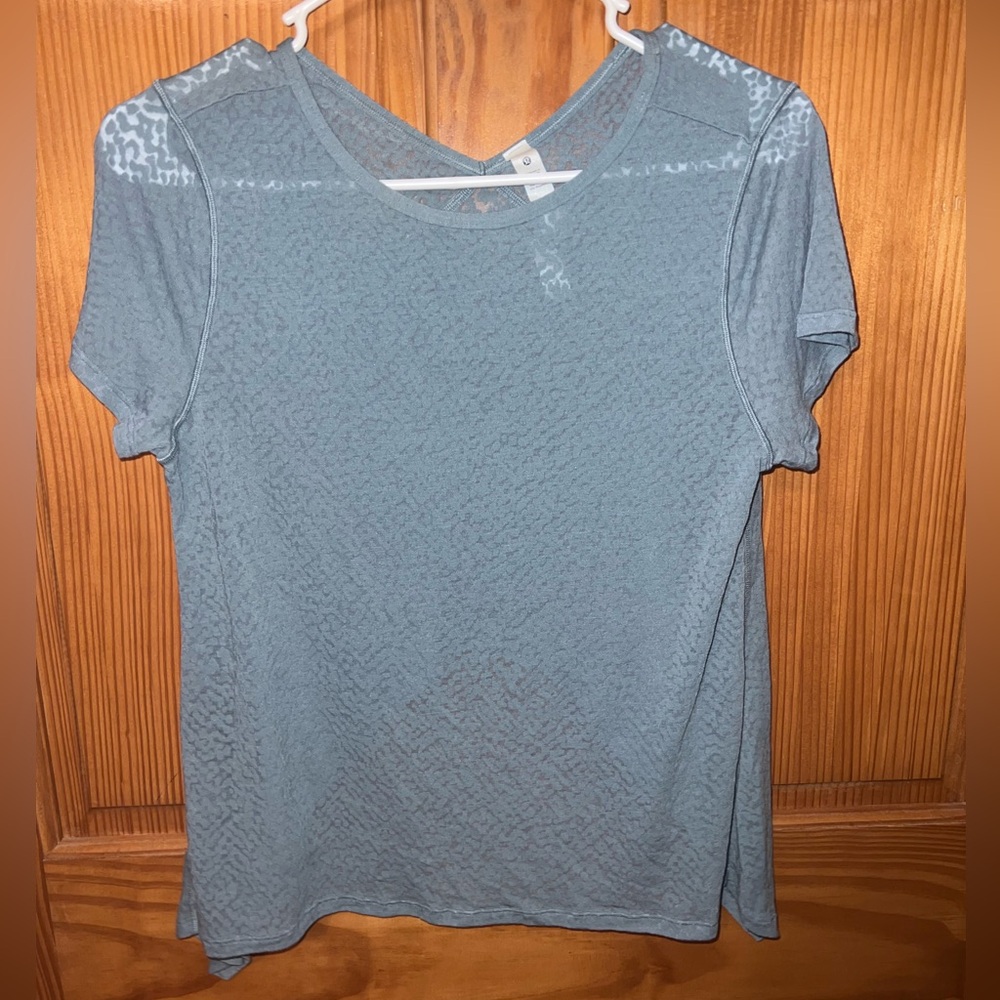 Lululemon top